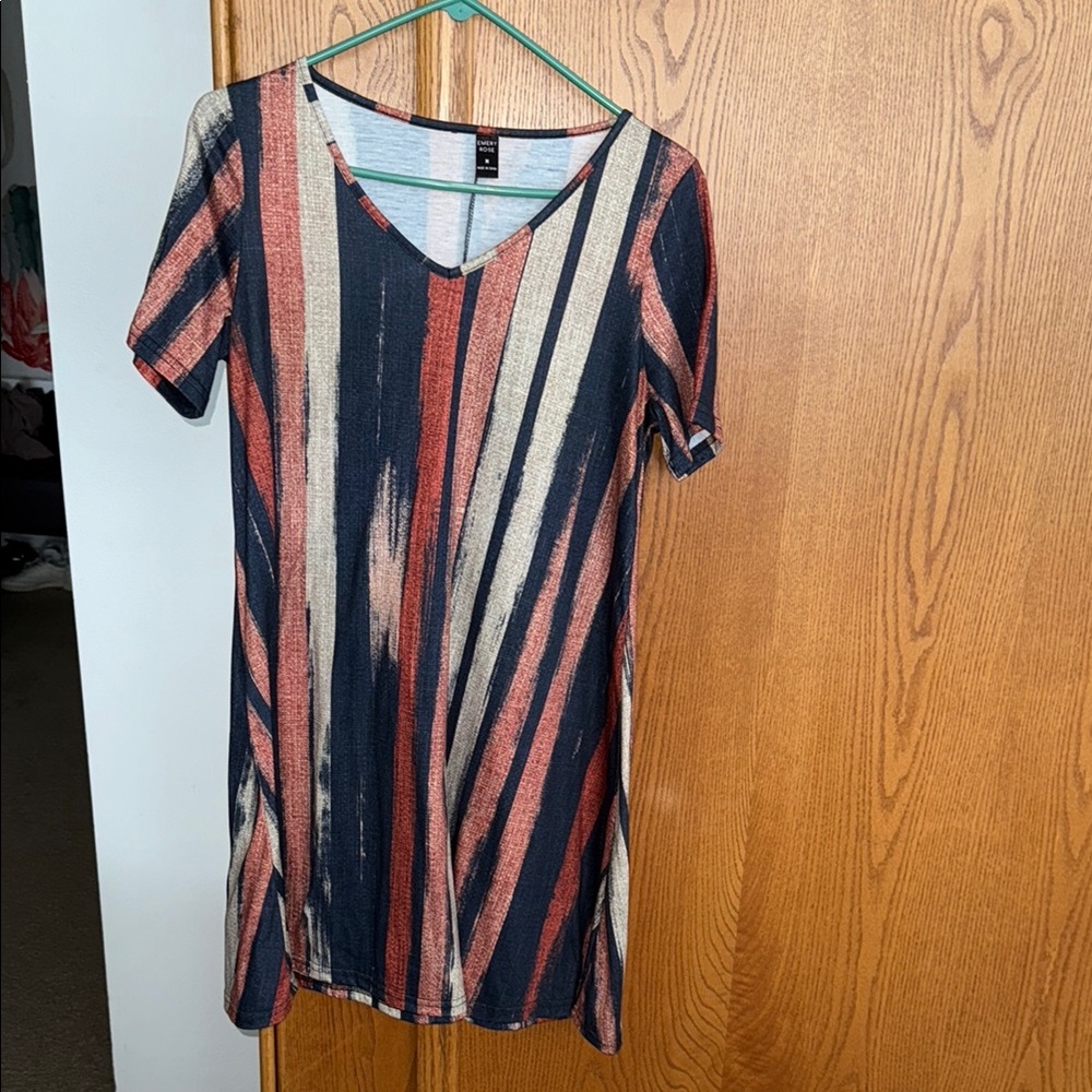 Casual Striped Print Short Sleeve V Neck Tunic Dress
